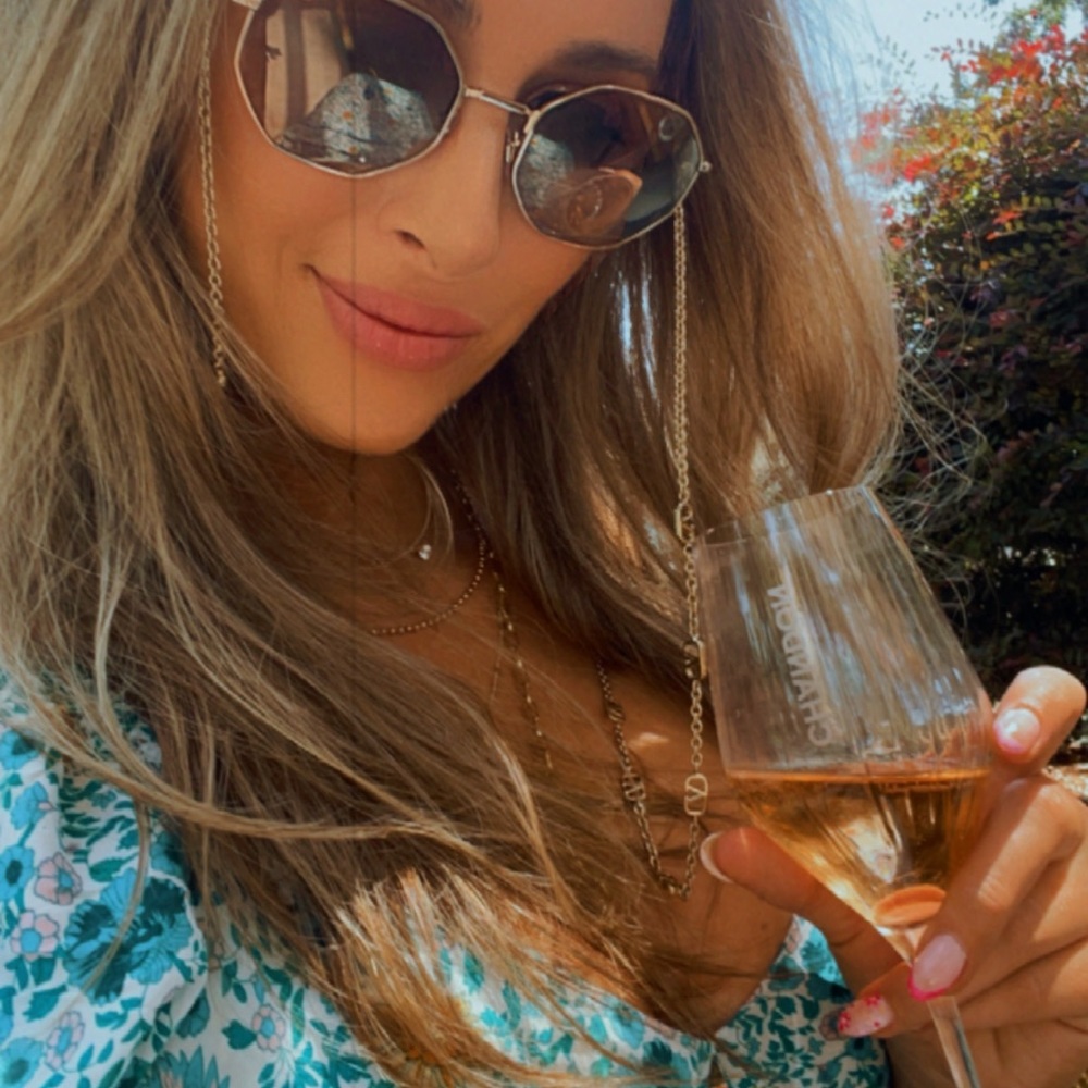 Meet your Posher, Jen